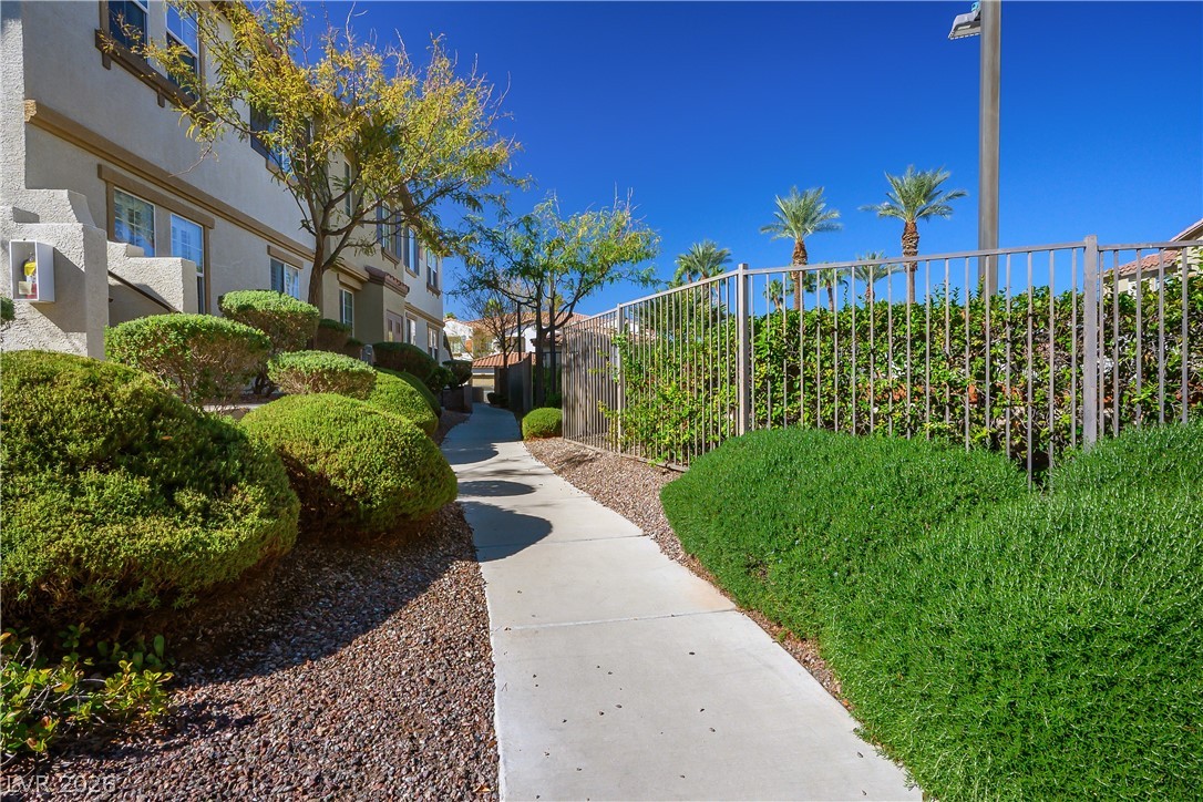 50 Aura De Blanco Street 10203 Henderson NV 89074