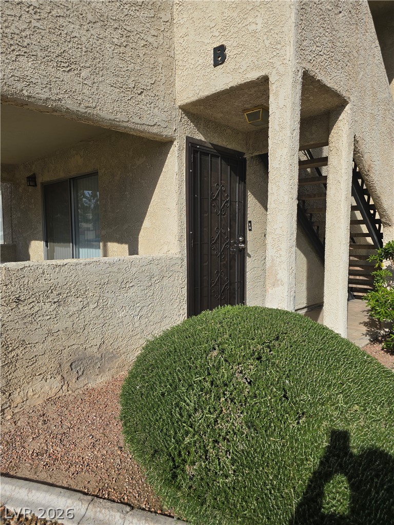 5060 Newport Cove Drive B Las Vegas NV 89119