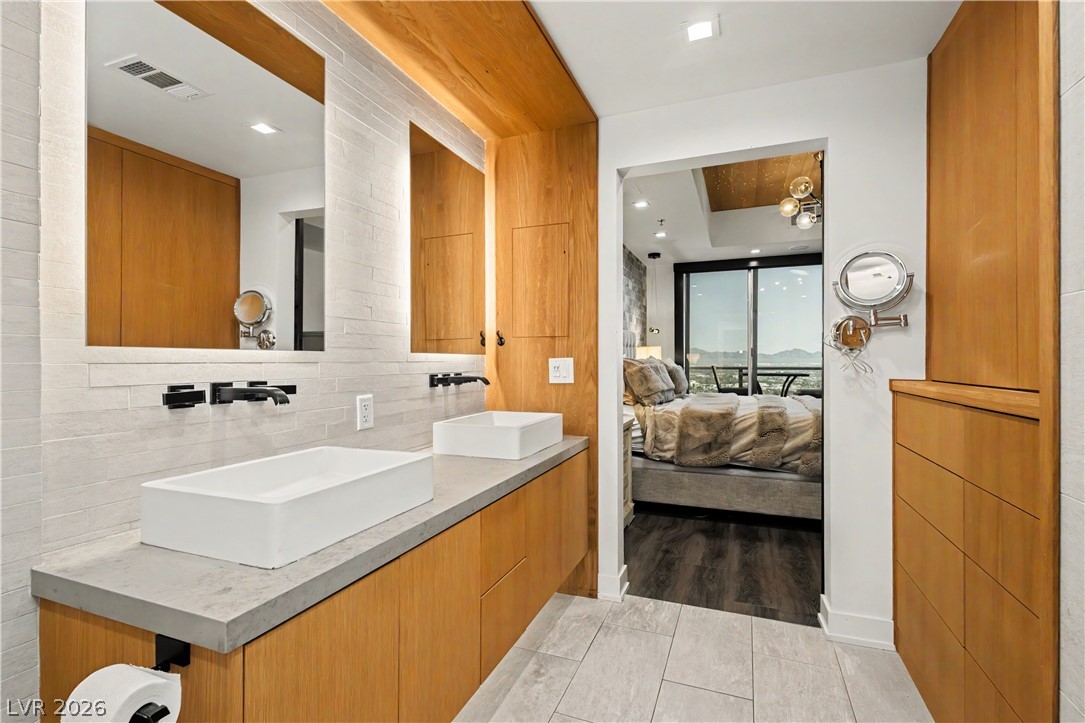 150 Las Vegas Boulevard 2015 Las Vegas NV 89101