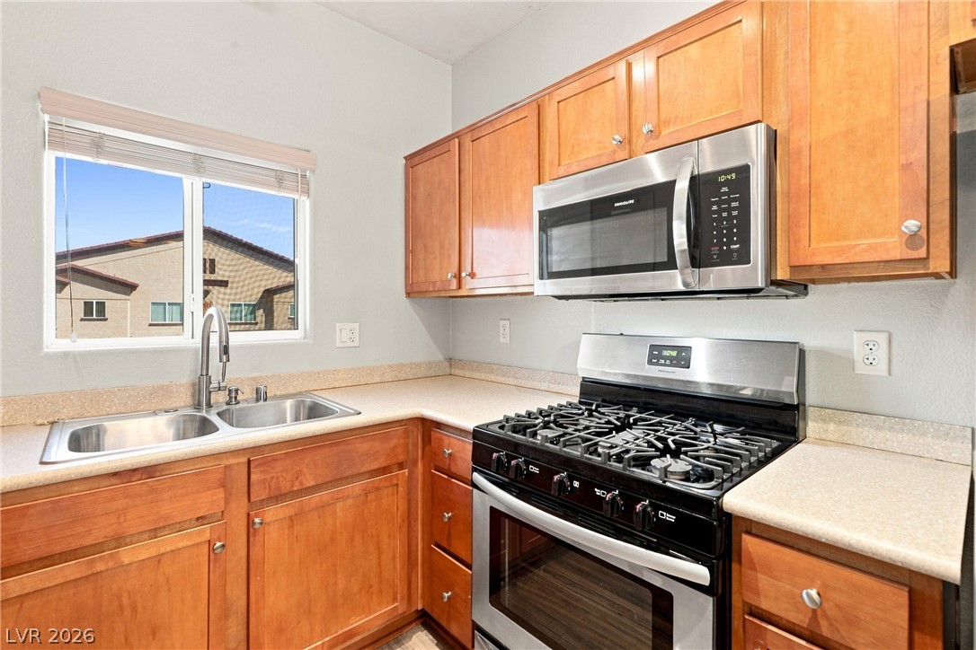 2291 West Horizon Ridge Parkway 9249 Henderson NV 89052