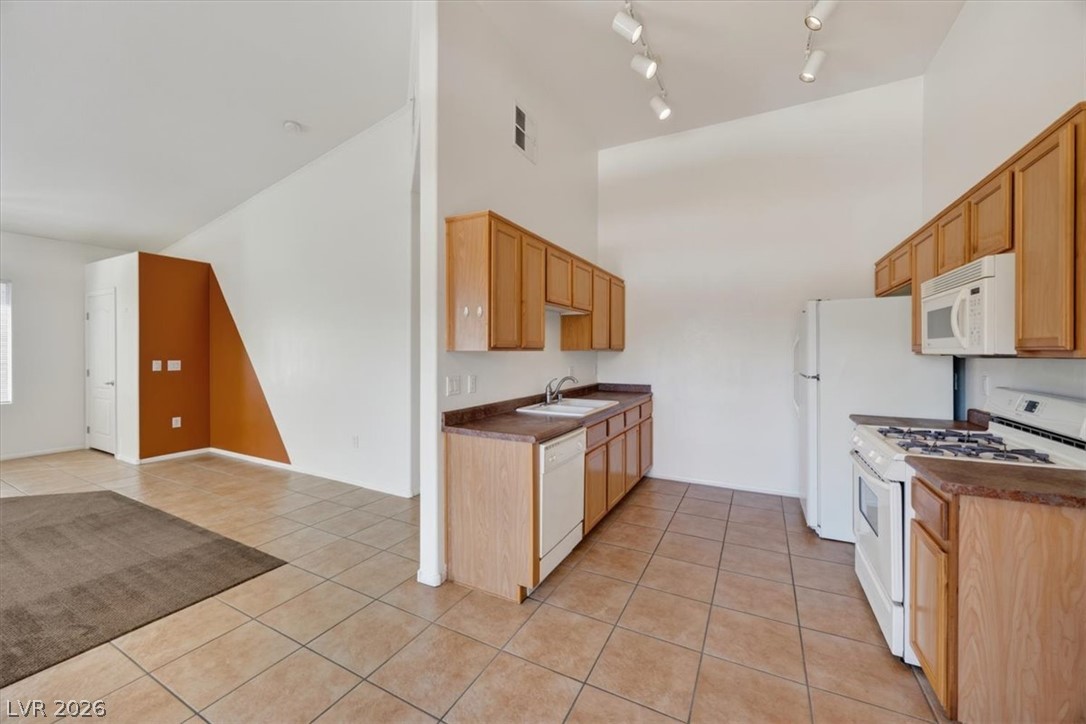 3575 Cactus Shadow Street 204 Las Vegas NV 89129