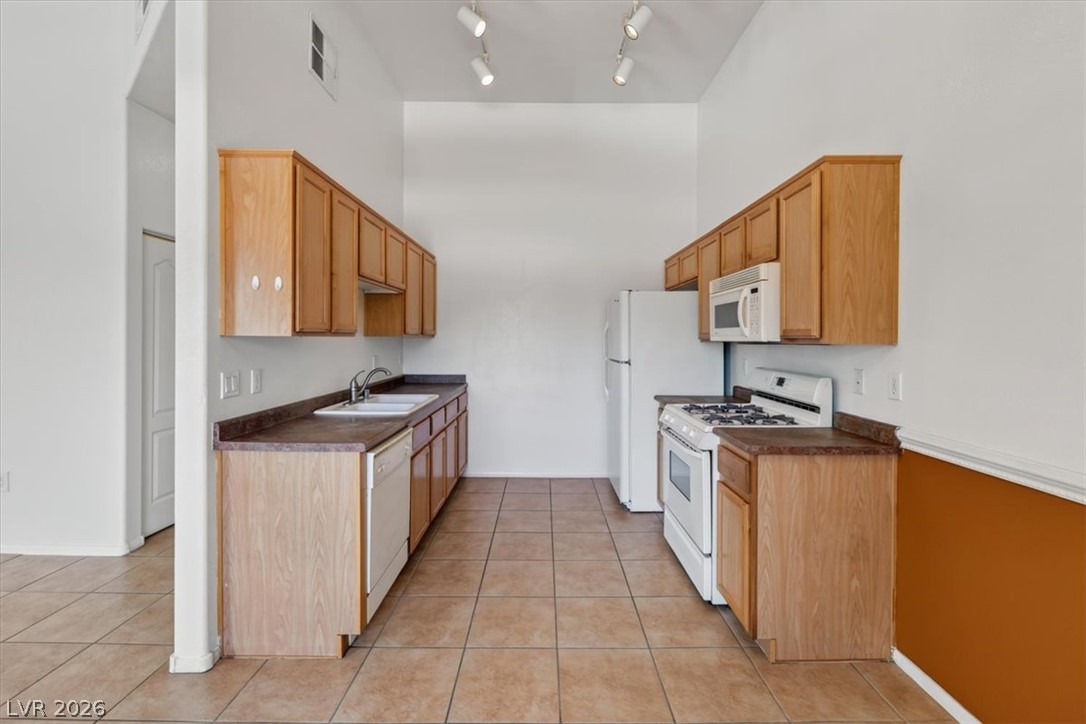 3575 Cactus Shadow Street 204 Las Vegas NV 89129