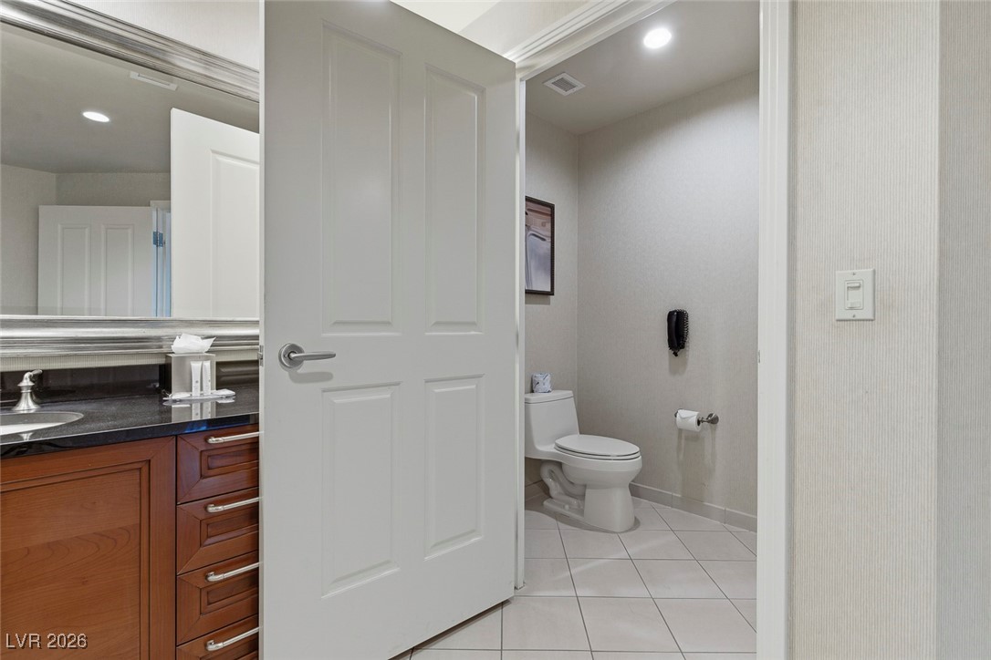 135 East Harmon Avenue 2419 Las Vegas NV 89109