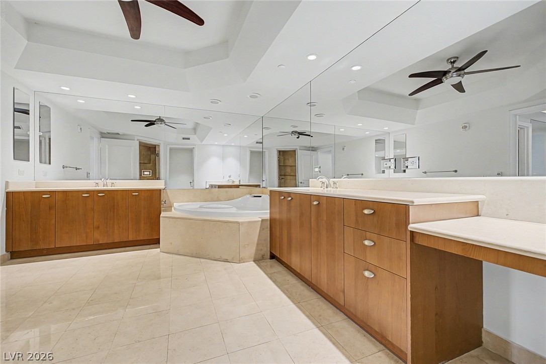2777 Paradise Road 2102 Las Vegas NV 89109