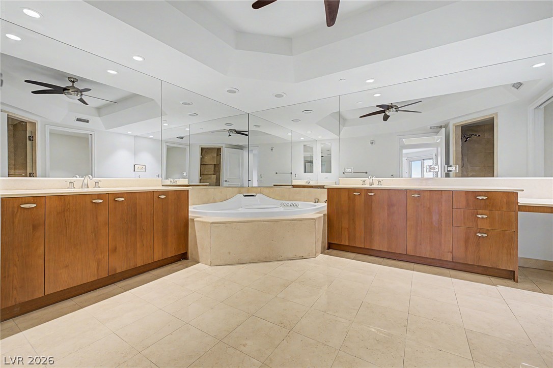 2777 Paradise Road 2102 Las Vegas NV 89109