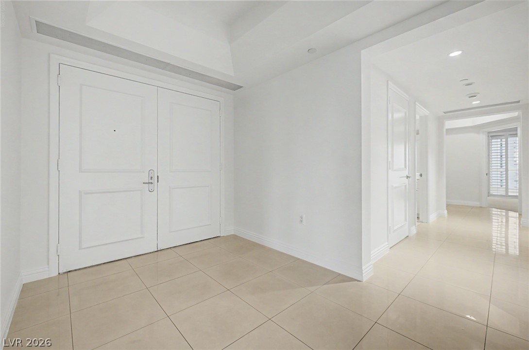 2777 Paradise Road 2102 Las Vegas NV 89109