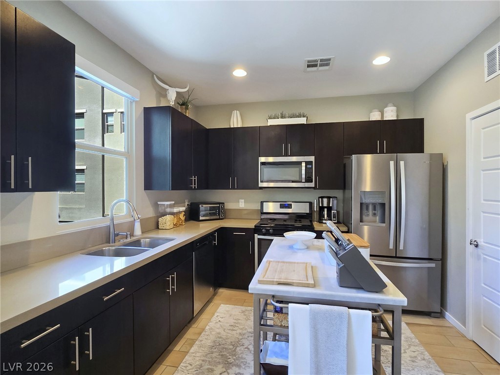 11256 Rainbow Peak Avenue 202 Las Vegas NV 89135