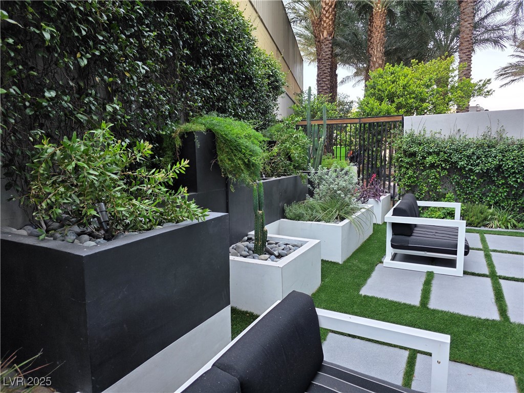 4471 Dean Martin Drive 1104 Las Vegas NV 89103