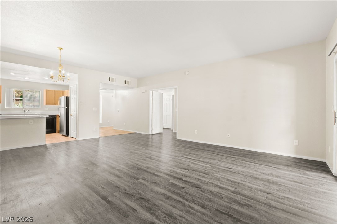 10524 Autumn Pine Avenue 105 Las Vegas NV 89144