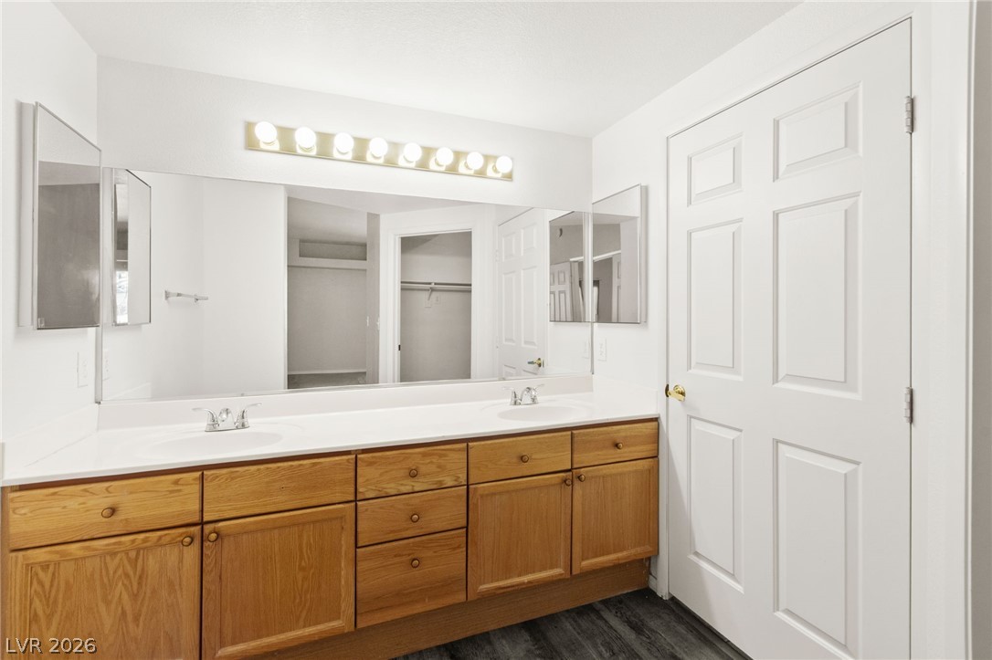 10524 Autumn Pine Avenue 105 Las Vegas NV 89144