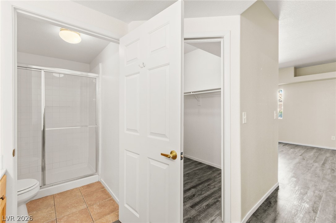 10524 Autumn Pine Avenue 105 Las Vegas NV 89144