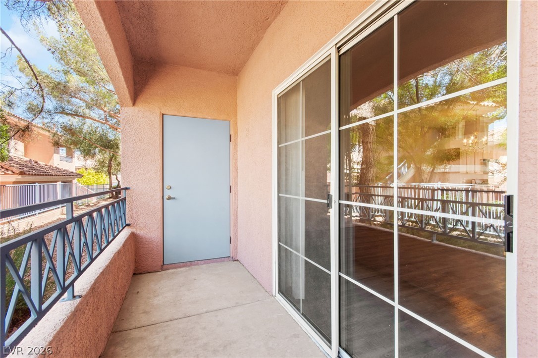 10524 Autumn Pine Avenue 105 Las Vegas NV 89144