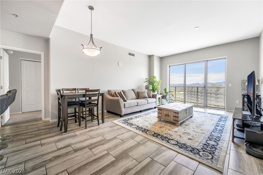 8255 South Las Vegas Boulevard 1117 Las Vegas NV 89123