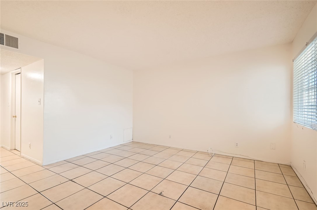 212 Orland Street 19 Las Vegas NV 89107
