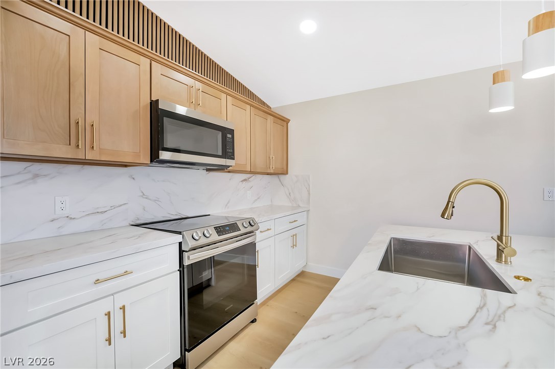 4708 Obannon Drive D Las Vegas NV 89102