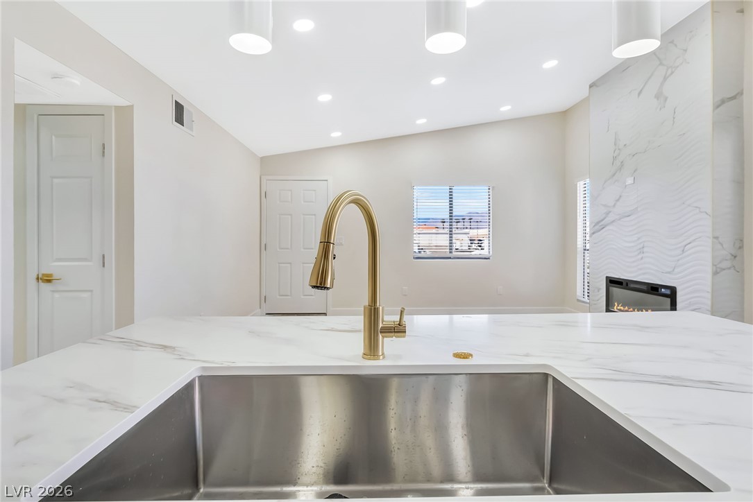 4708 Obannon Drive D Las Vegas NV 89102