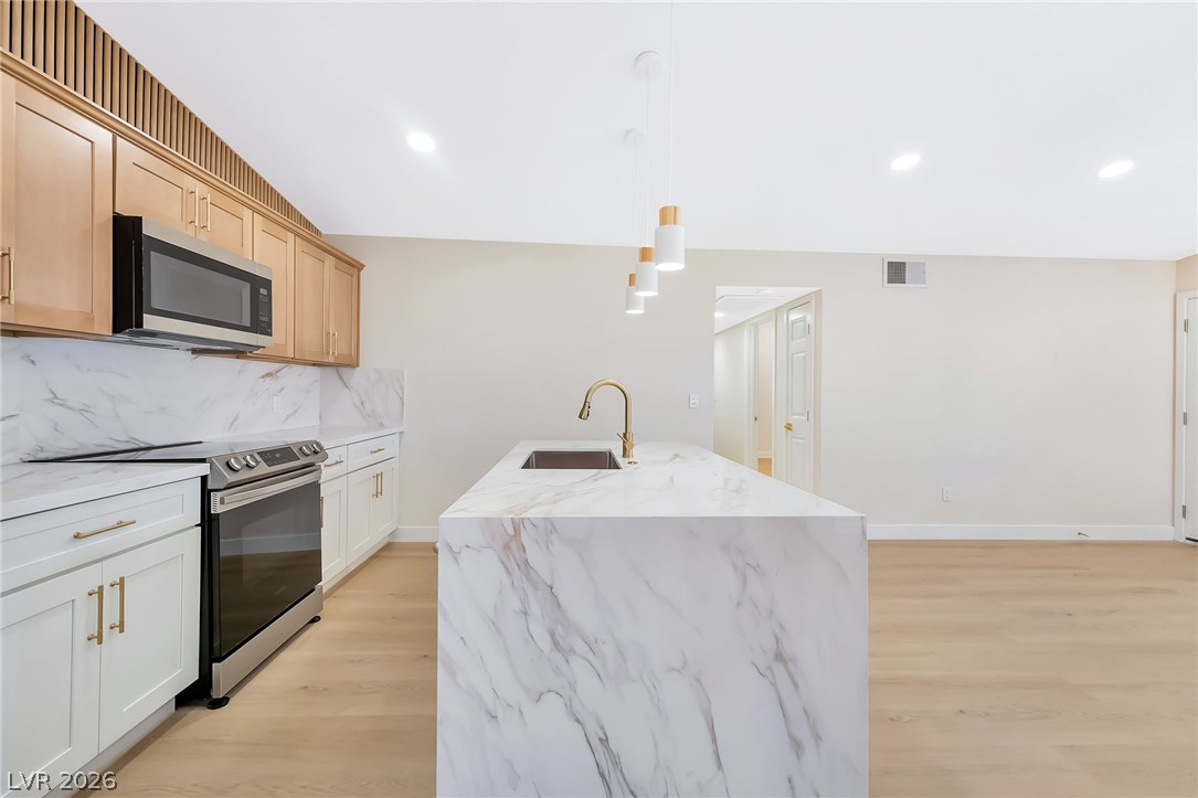 4708 Obannon Drive D Las Vegas NV 89102