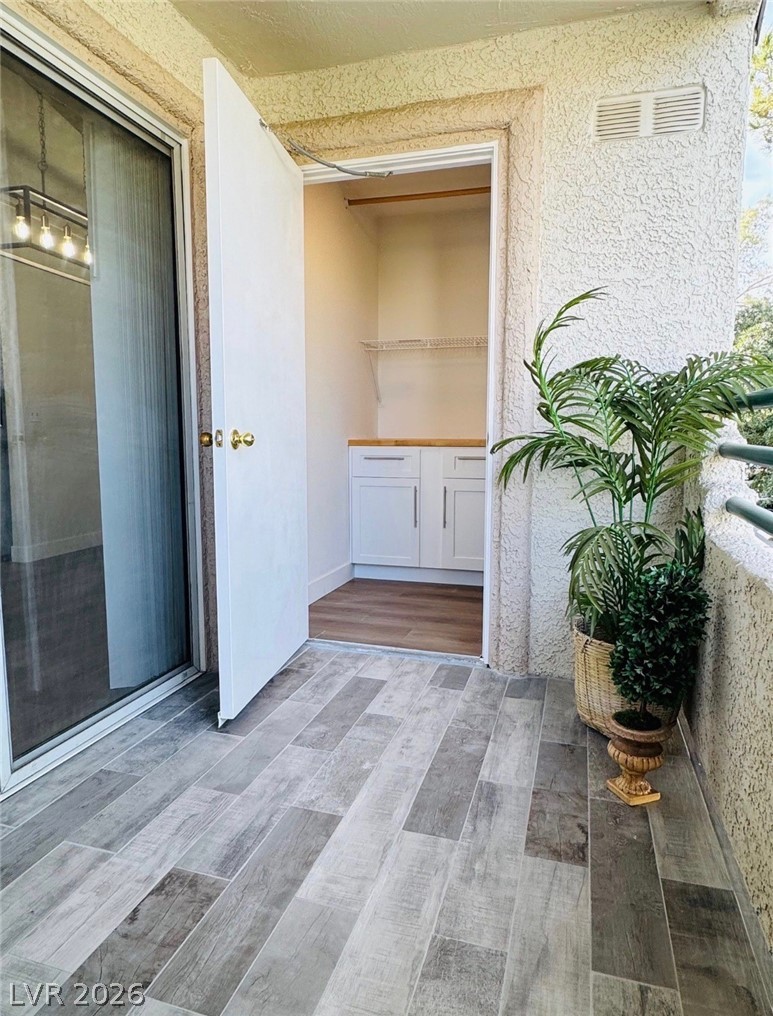 7905 Ryandale Circle 201 Las Vegas NV 89145