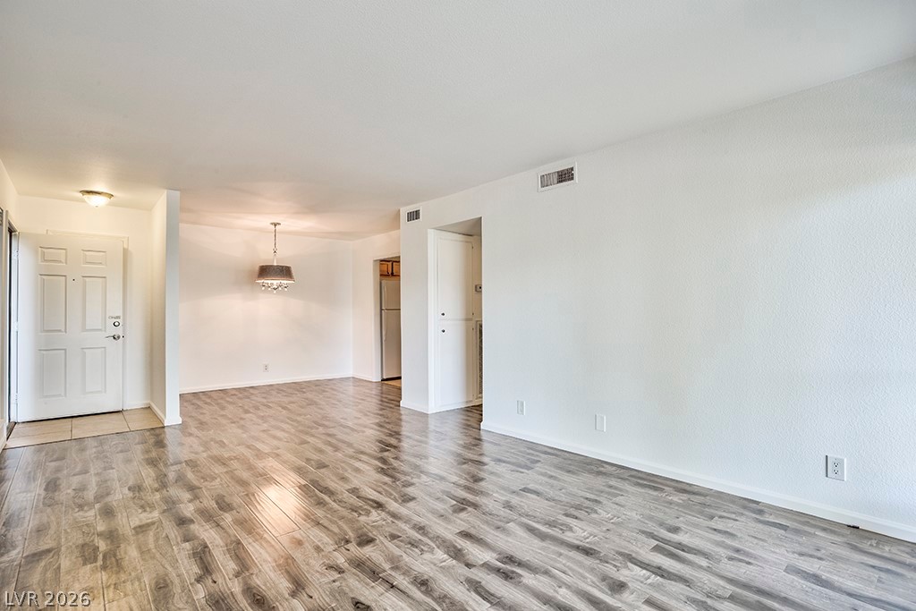 650 Oakmont Avenue 2111 Las Vegas NV 89109