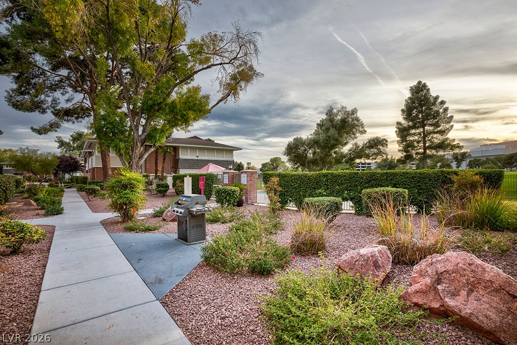 650 Oakmont Avenue 2111 Las Vegas NV 89109