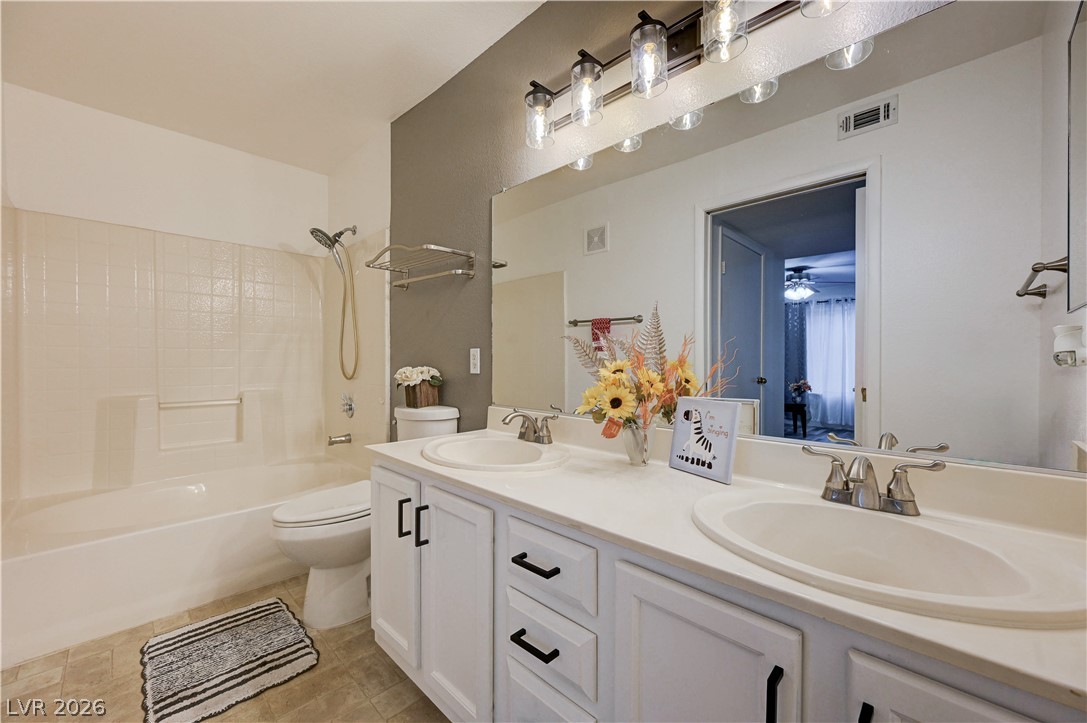3067 Key Largo Drive 104 Las Vegas NV 89120
