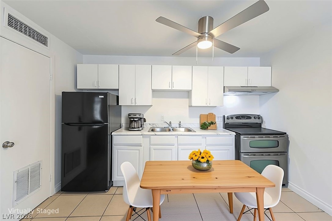 3720 Royal Crest Street 4 & 5 Las Vegas NV 89119