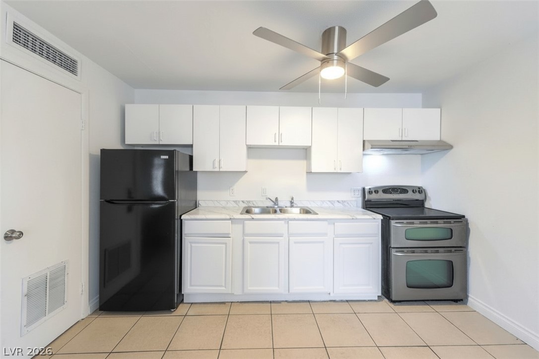 3720 Royal Crest Street 4 & 5 Las Vegas NV 89119