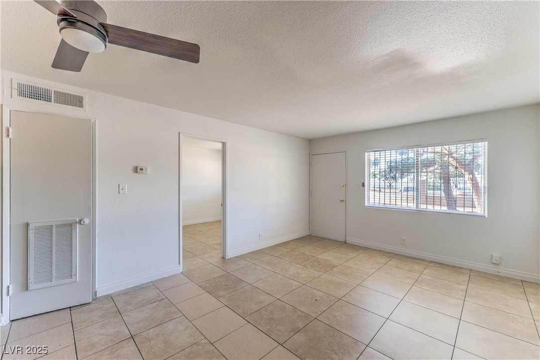 3720 Royal Crest Street 4 & 5 Las Vegas NV 89119