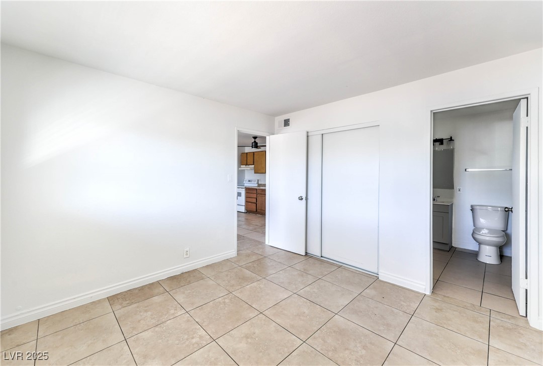 3720 Royal Crest Street 4 & 5 Las Vegas NV 89119