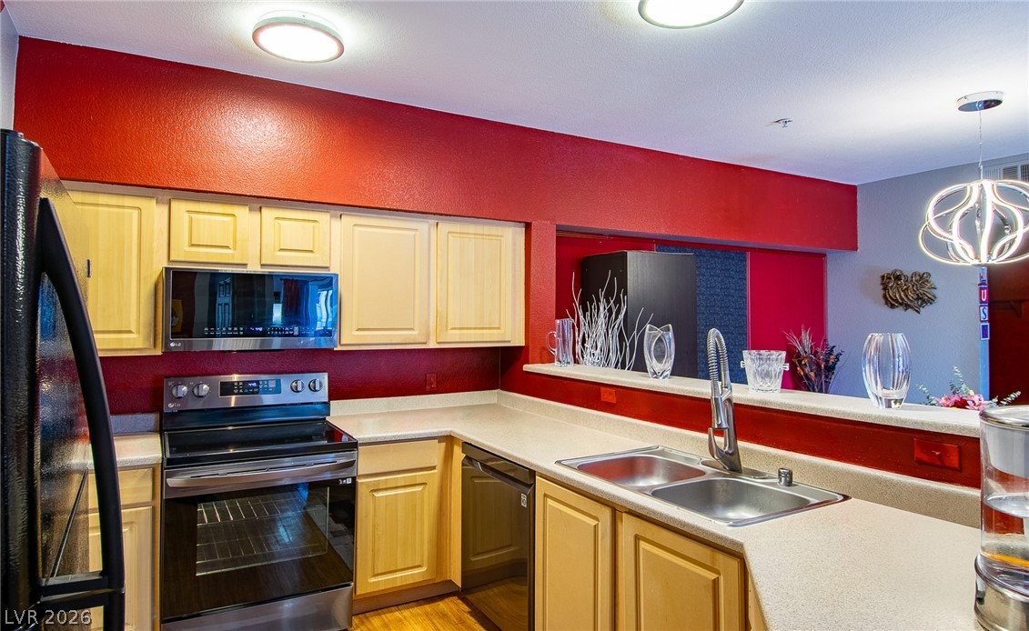 6955 North Durango Drive 2005 Las Vegas NV 89149