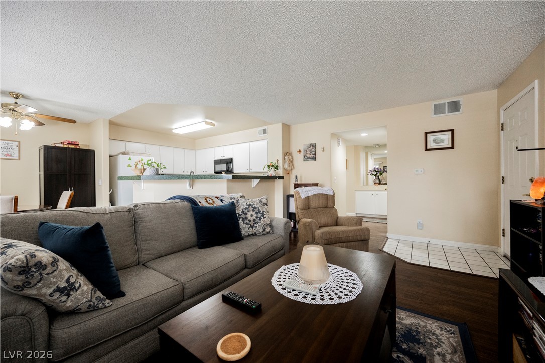 7909 Fossil Creek Lane 102 Las Vegas NV 89145