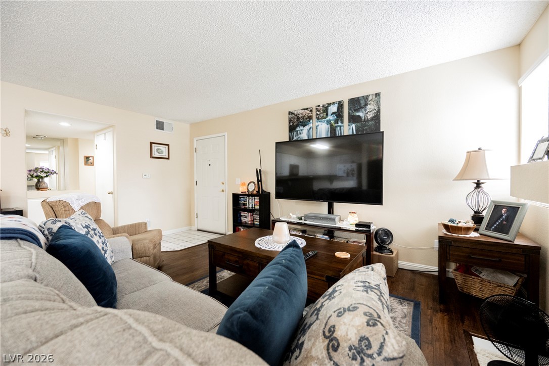 7909 Fossil Creek Lane 102 Las Vegas NV 89145