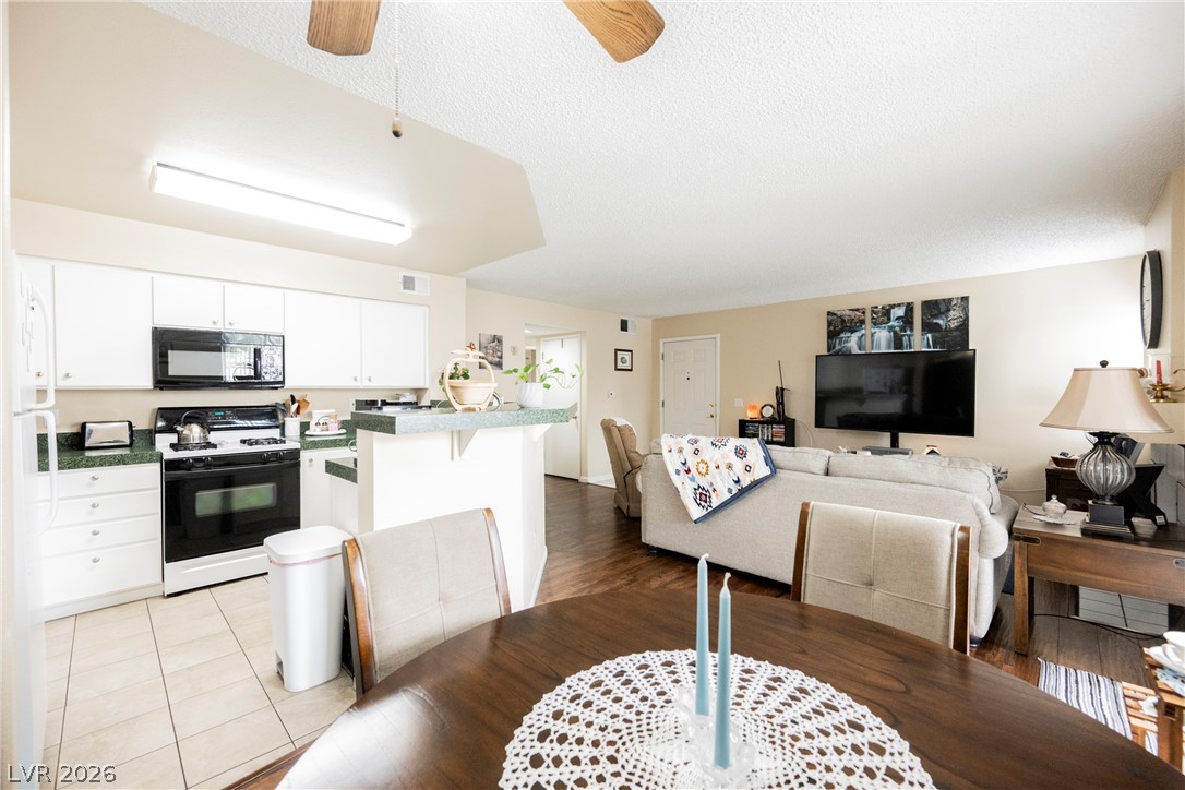 7909 Fossil Creek Lane 102 Las Vegas NV 89145