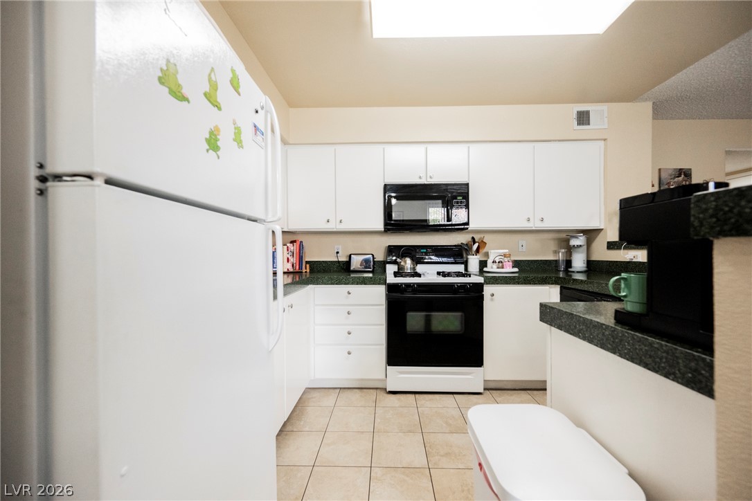 7909 Fossil Creek Lane 102 Las Vegas NV 89145