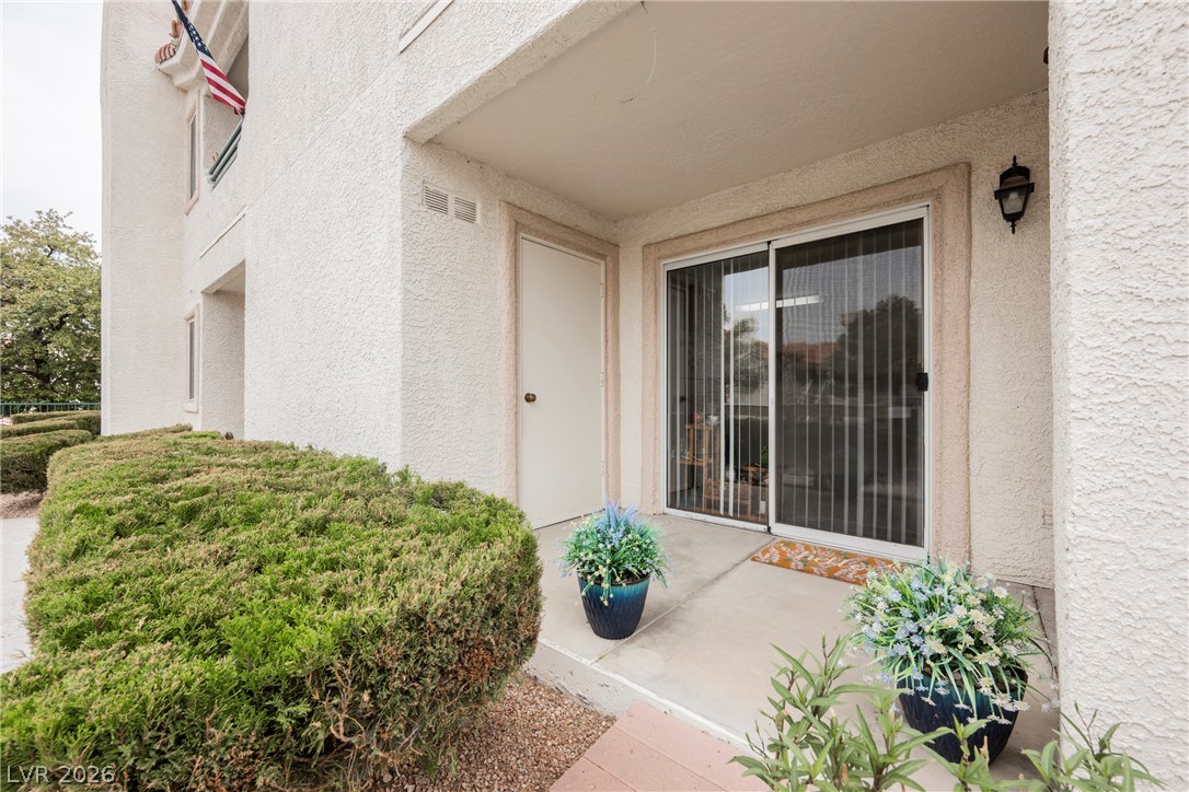 7909 Fossil Creek Lane 102 Las Vegas NV 89145