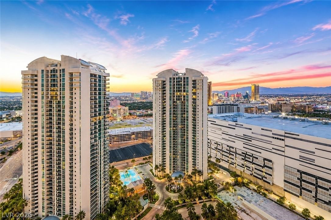 2877 Paradise Road 104 Las Vegas NV 89109