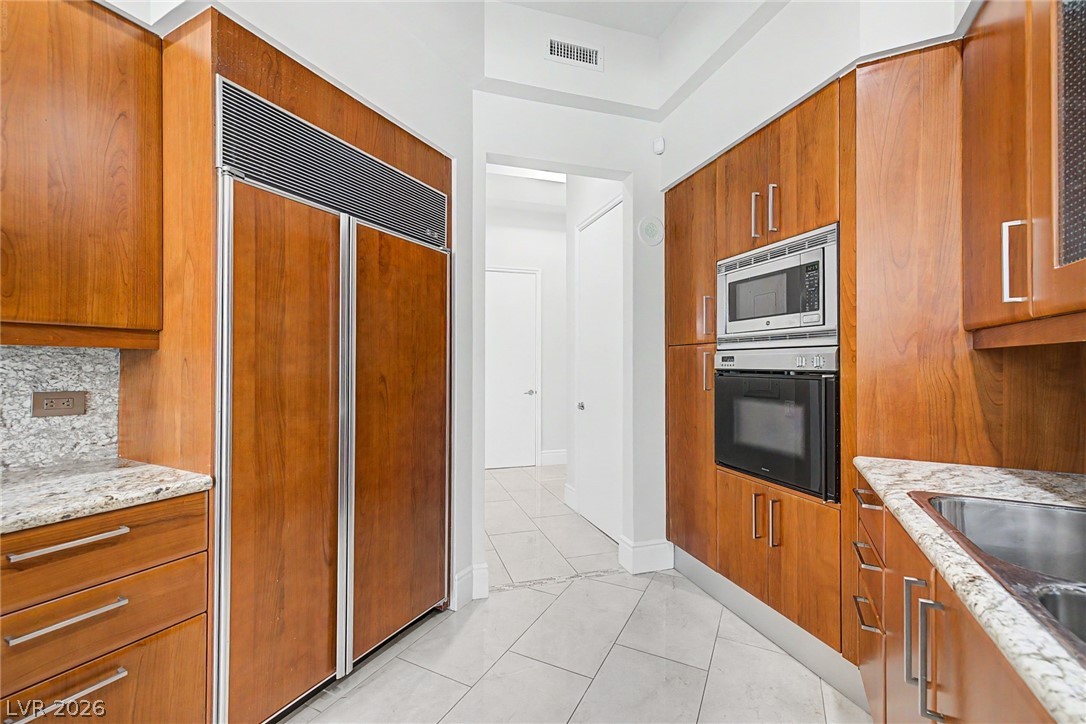 2877 Paradise Road 104 Las Vegas NV 89109
