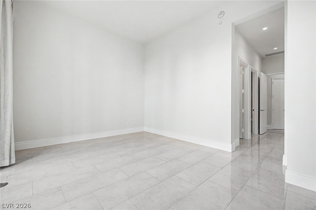 2877 Paradise Road 104 Las Vegas NV 89109