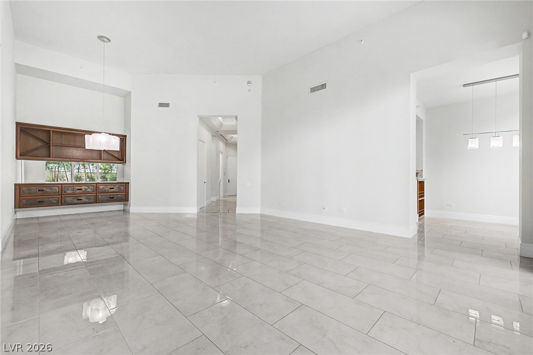 2877 Paradise Road 104 Las Vegas NV 89109