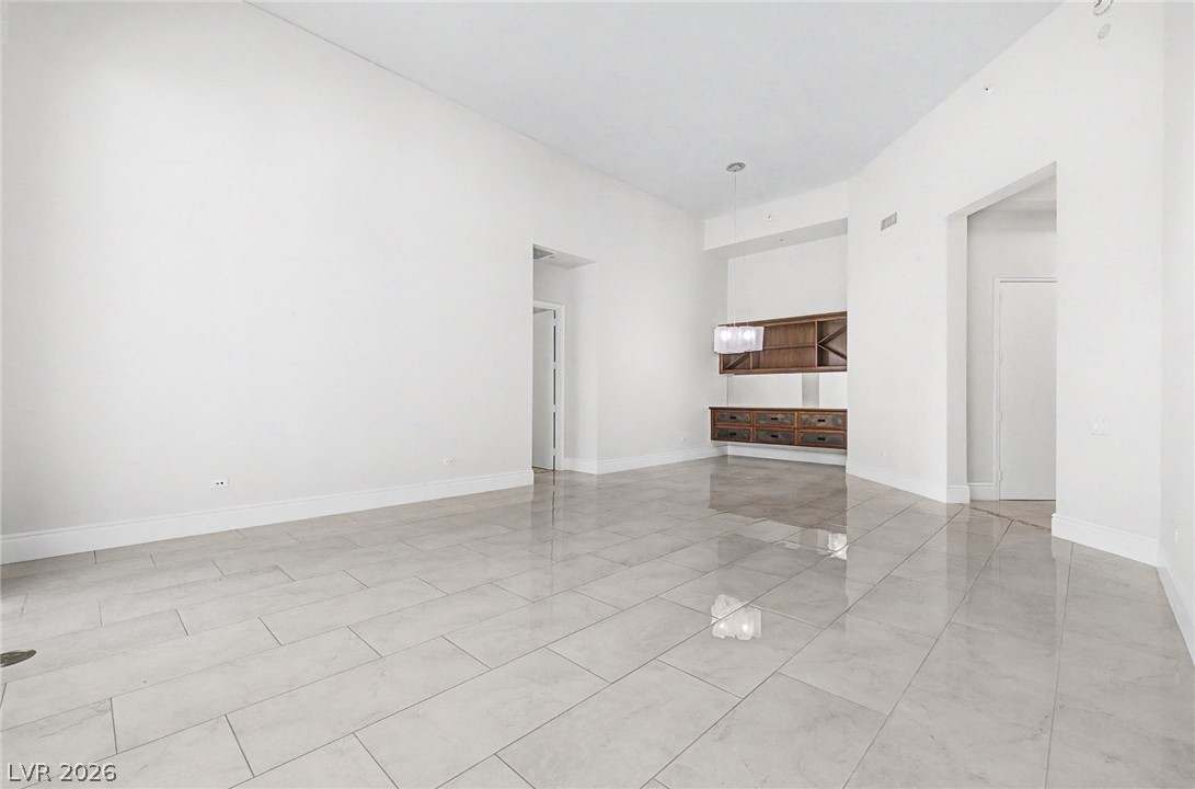 2877 Paradise Road 104 Las Vegas NV 89109