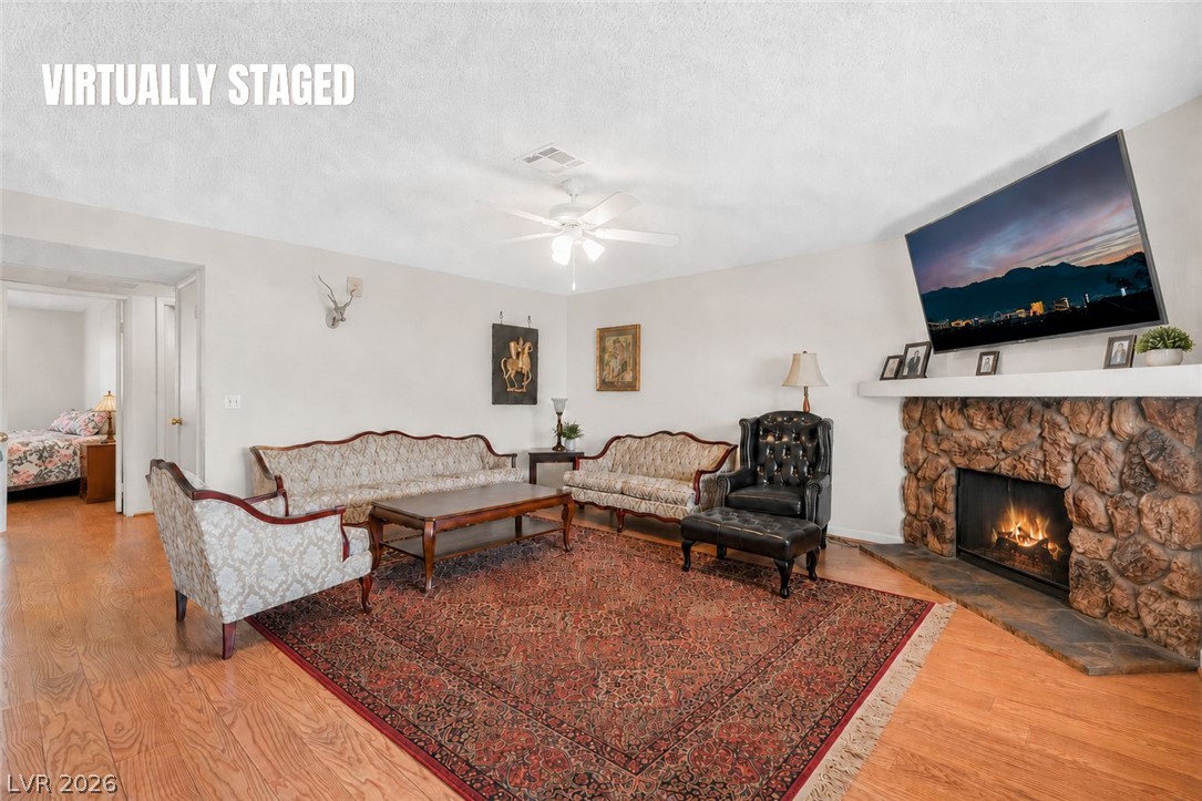 1341 Pinto Rock Lane 201 Las Vegas NV 89128