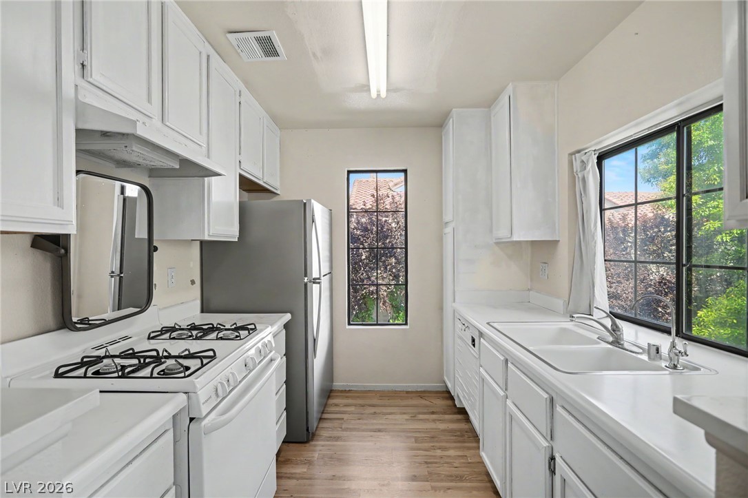 4889 South Torrey Pines Drive 201 Las Vegas NV 89103
