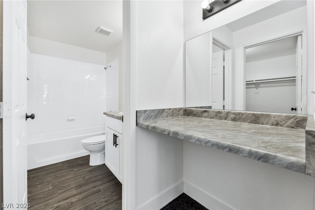230 Mission Catalina Lane 202 Las Vegas NV 89107
