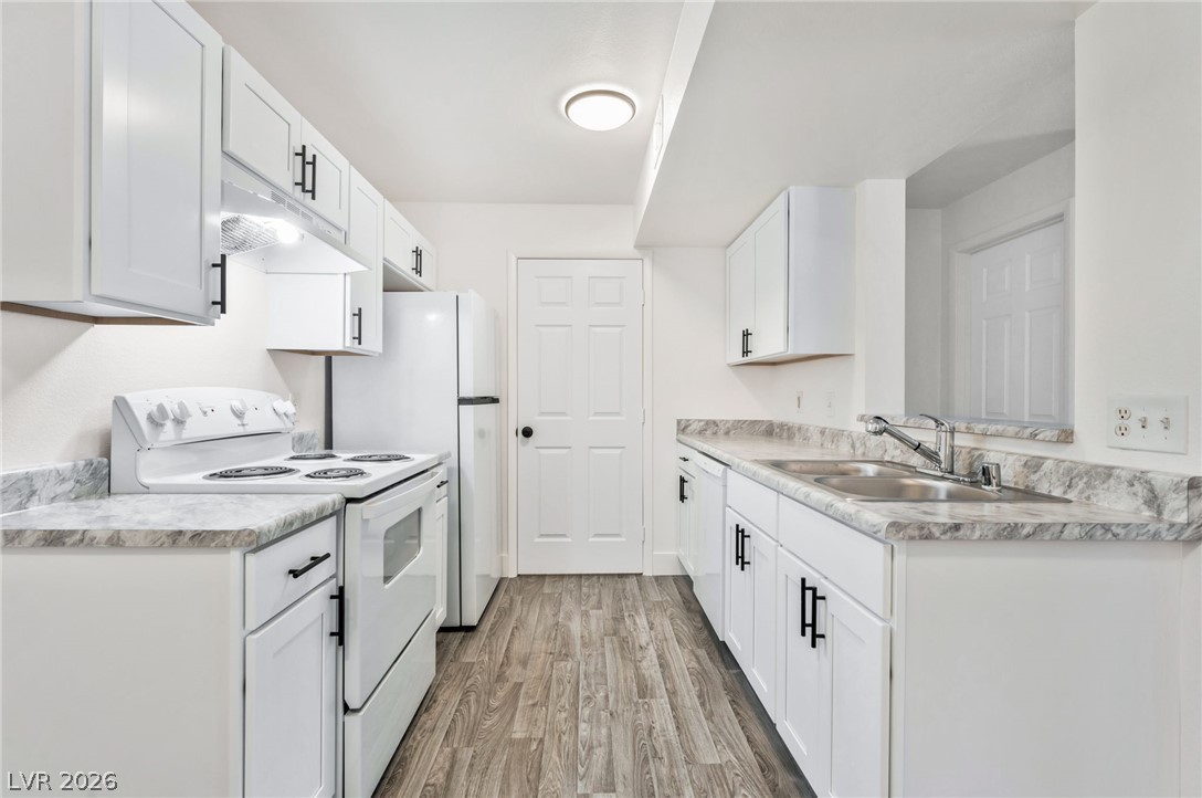 230 Mission Catalina Lane 202 Las Vegas NV 89107