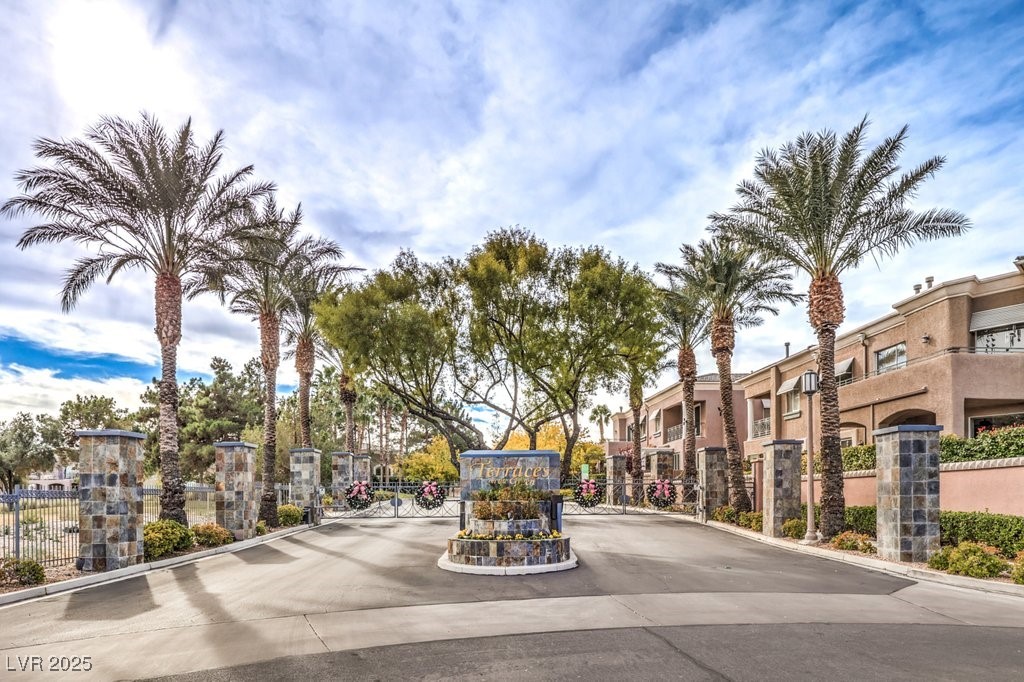 805 Dana Hills Court 202 Las Vegas NV 89134