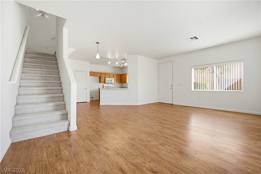 3921 Pepper Thorn Avenue 101 North Las Vegas NV 89081