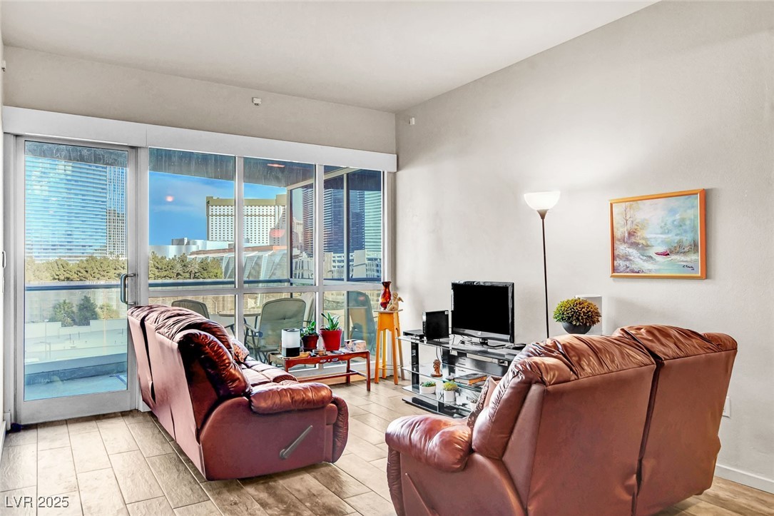 4575 Dean Martin Drive 711 Las Vegas NV 89103