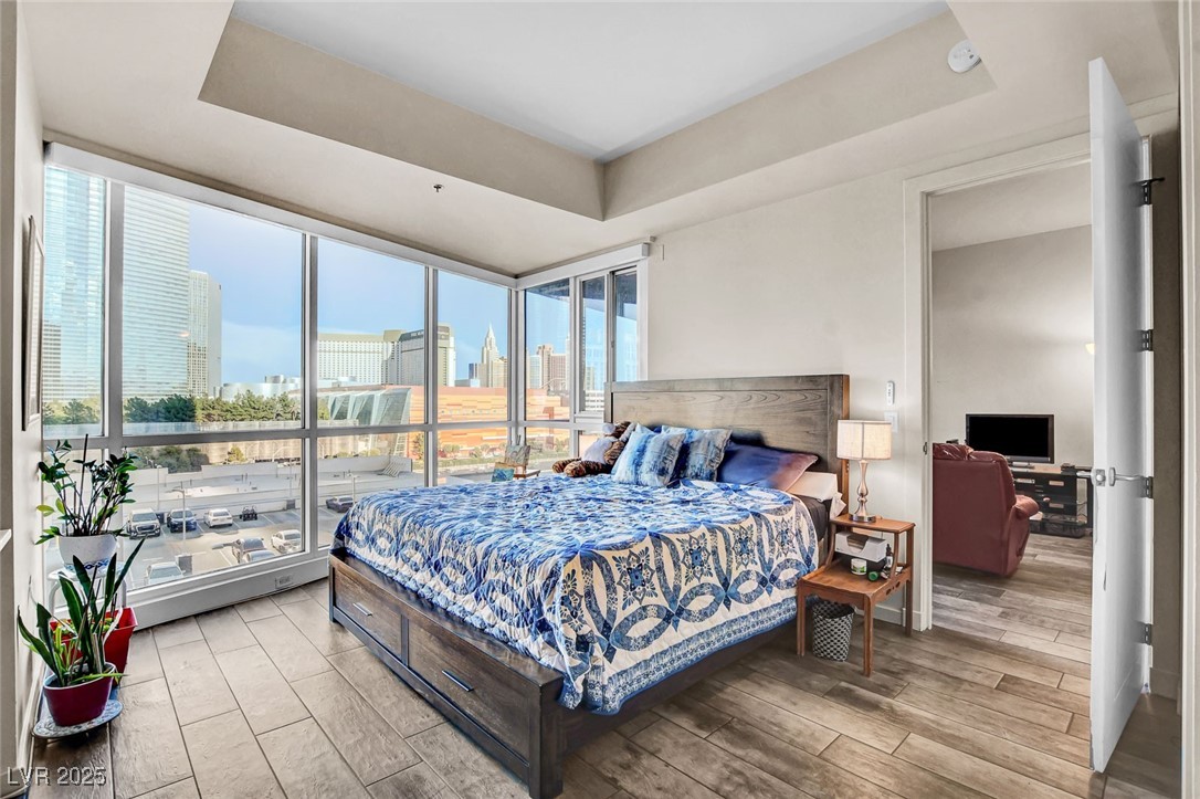 4575 Dean Martin Drive 711 Las Vegas NV 89103