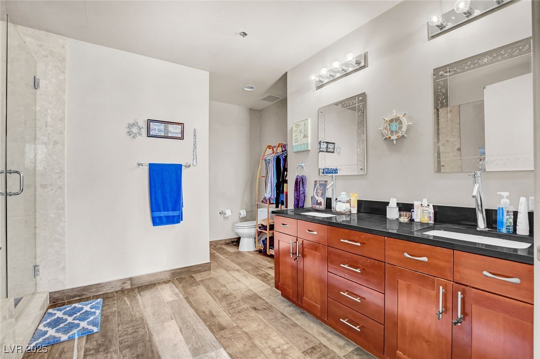 4575 Dean Martin Drive 711 Las Vegas NV 89103