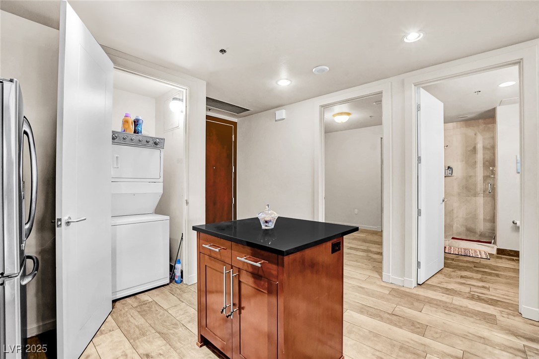 4575 Dean Martin Drive 711 Las Vegas NV 89103